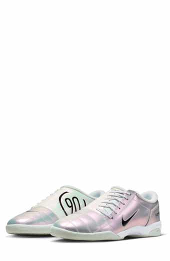 Total 90 Premium Soccer Sneaker