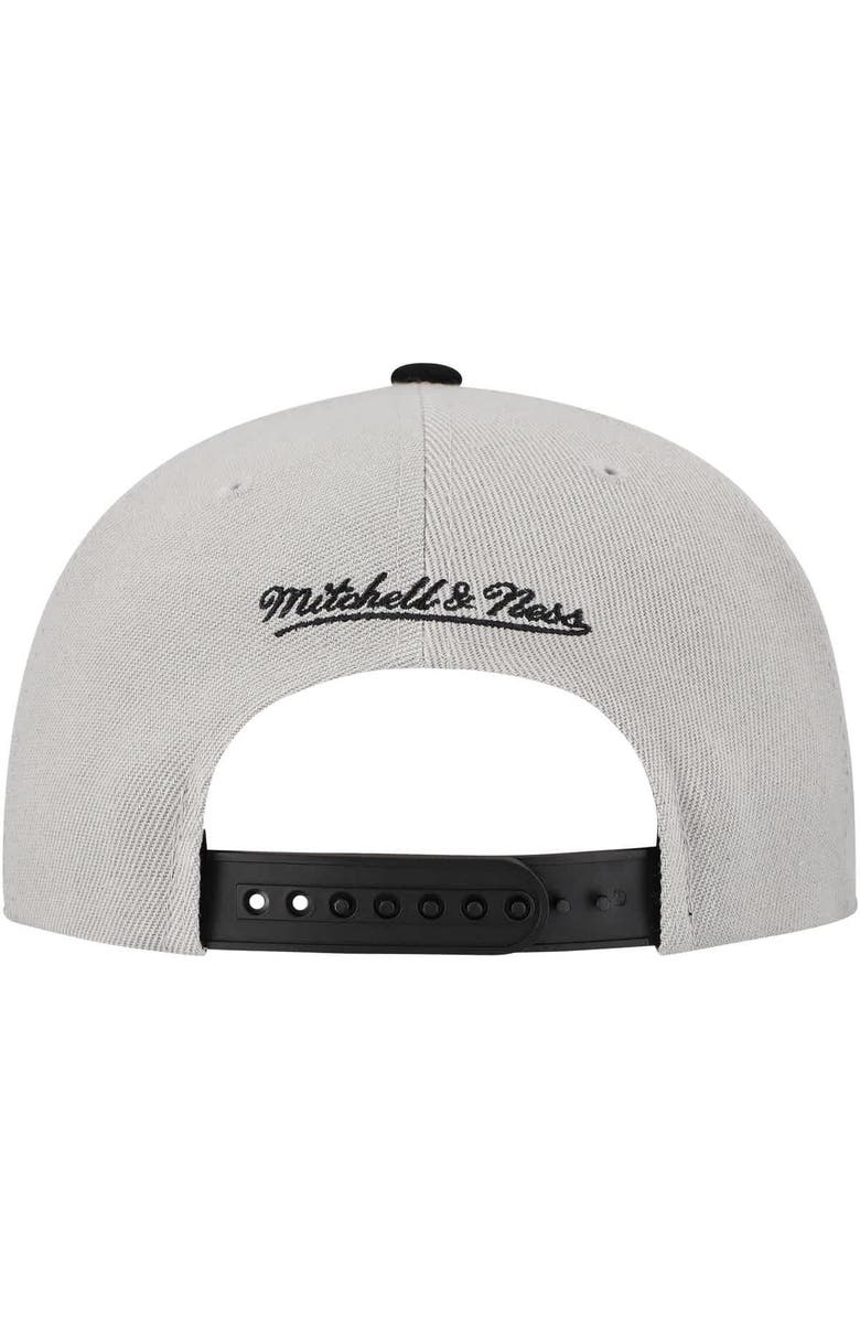 Mitchell & Ness Men's Mitchell & Ness Gray Chicago White Sox Knock Out Panel Snapback Hat, Alternate, color, Gray