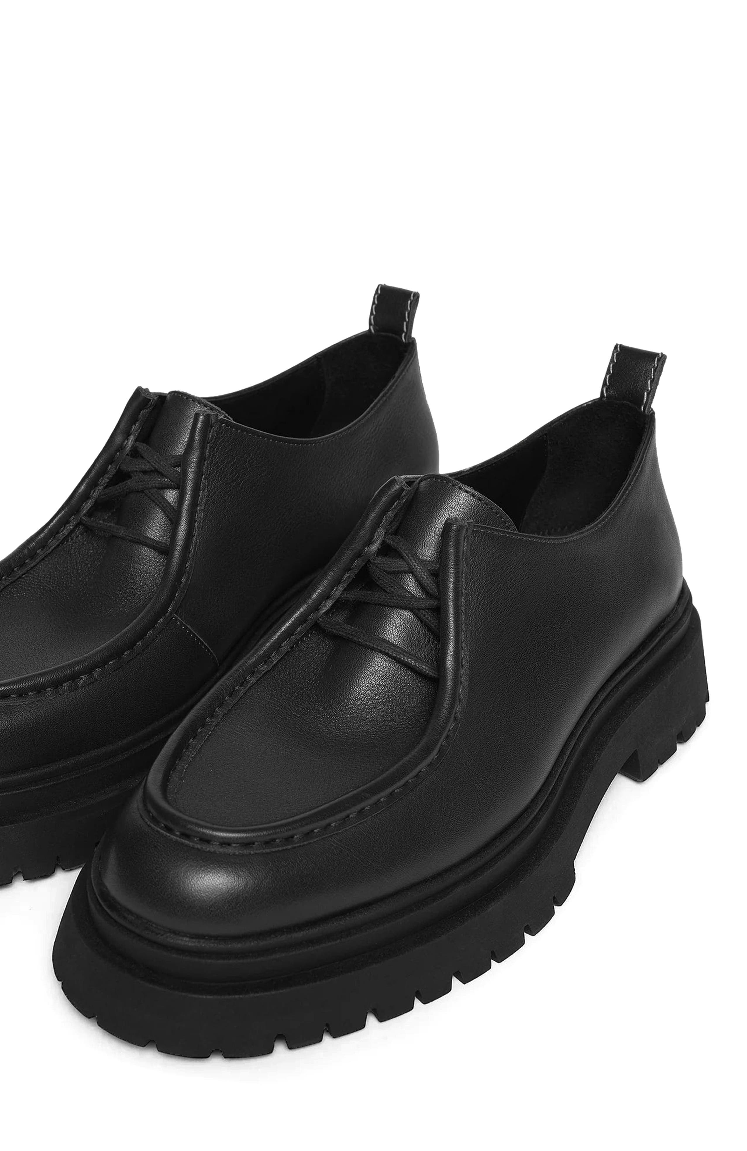 Manière De Voir Lille Leather Lace Up Shoe, Alternate, color, Black