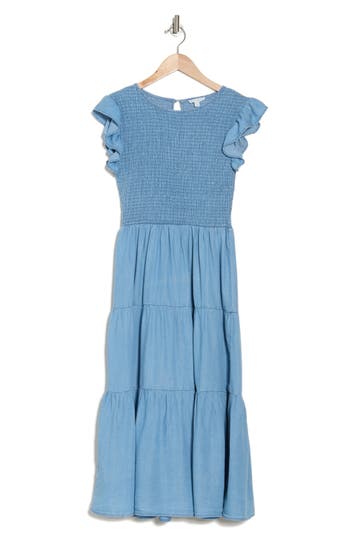 BLU PEPPER BLU PEPPER CAP SLEEVE SMOCKED TIERED CHAMBRAY MIDI DRESS 