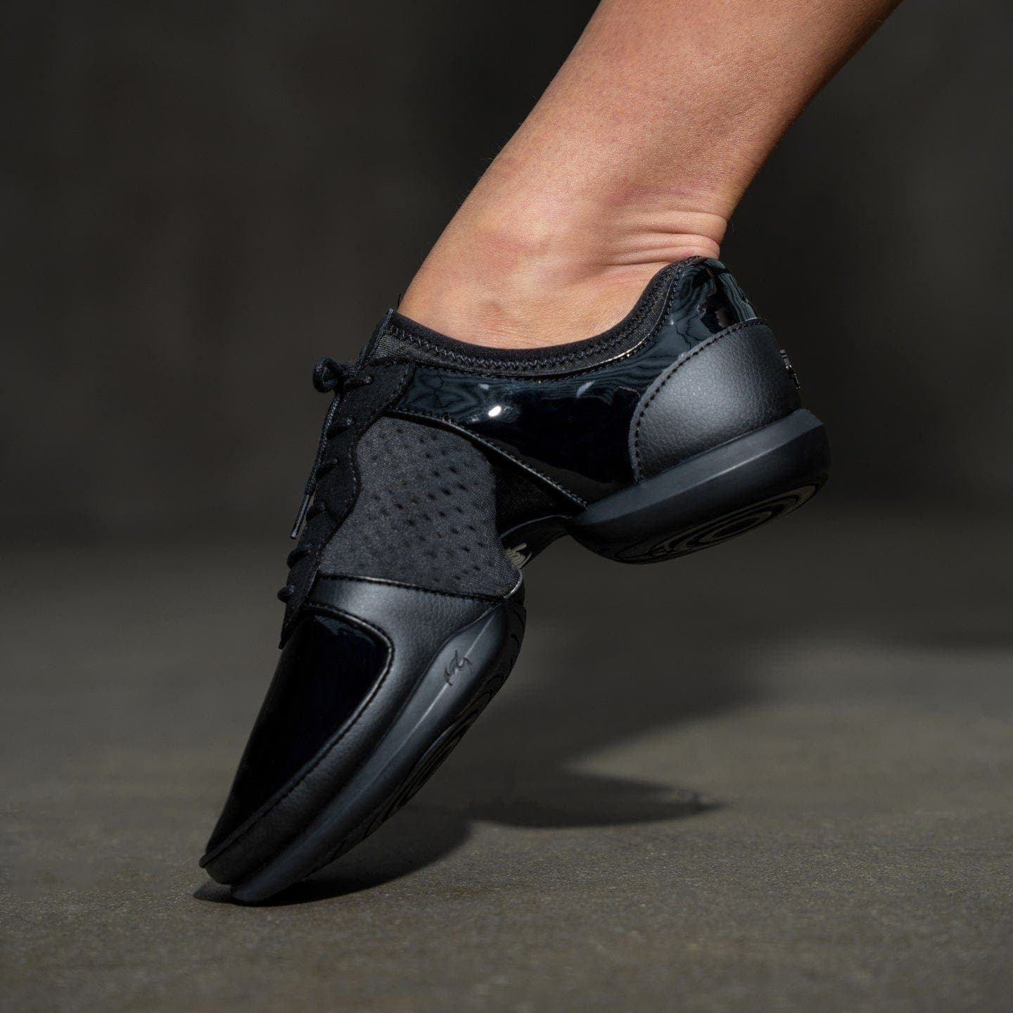 Women's Split-sole Sneaker, Alternate, color, Derek Hough