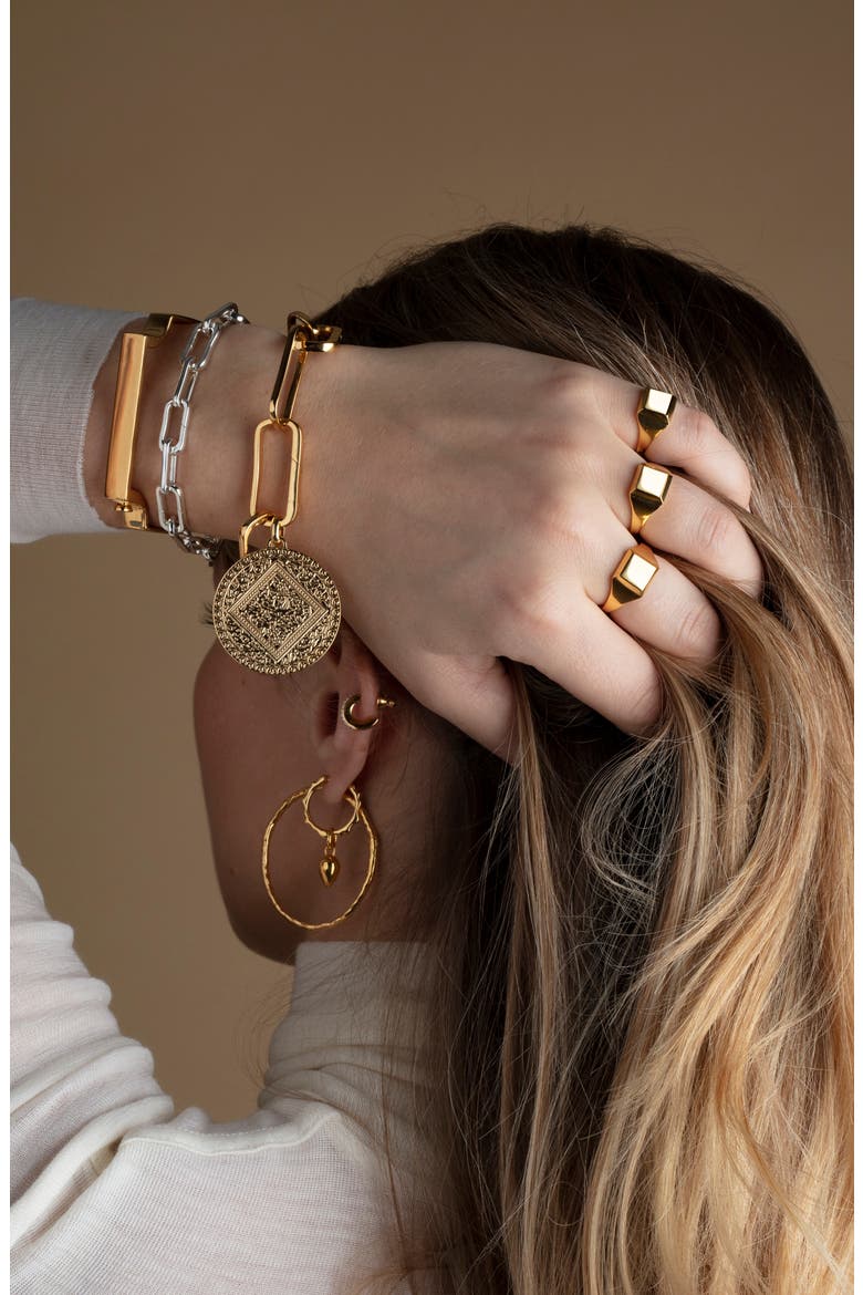 Signature Signet Ring, Alternate, color, YELLOW GOLD
