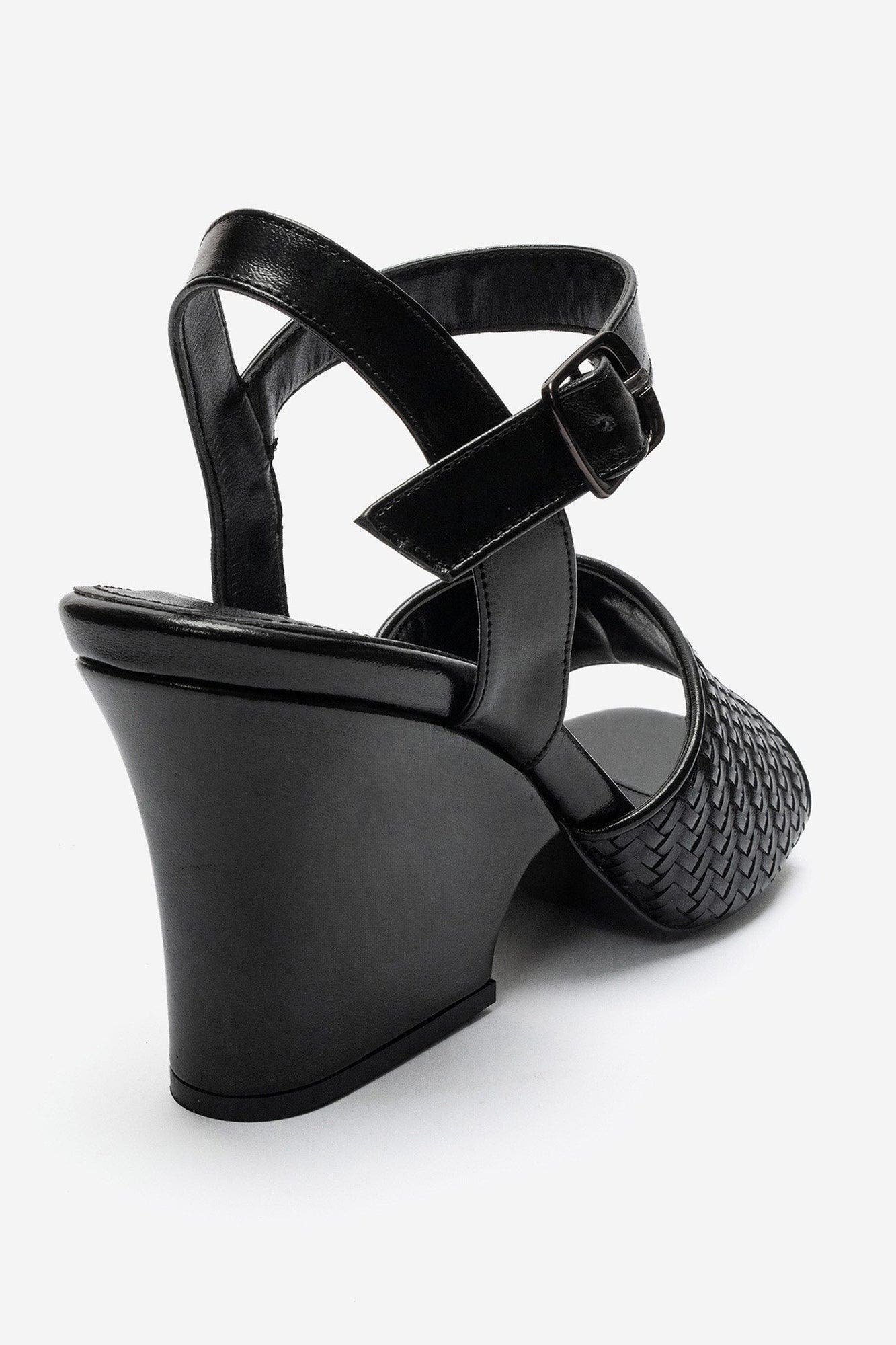 Sylvar Slingback Wedge Sandal, Alternate, color, Black