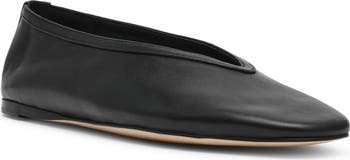 Leni Flat