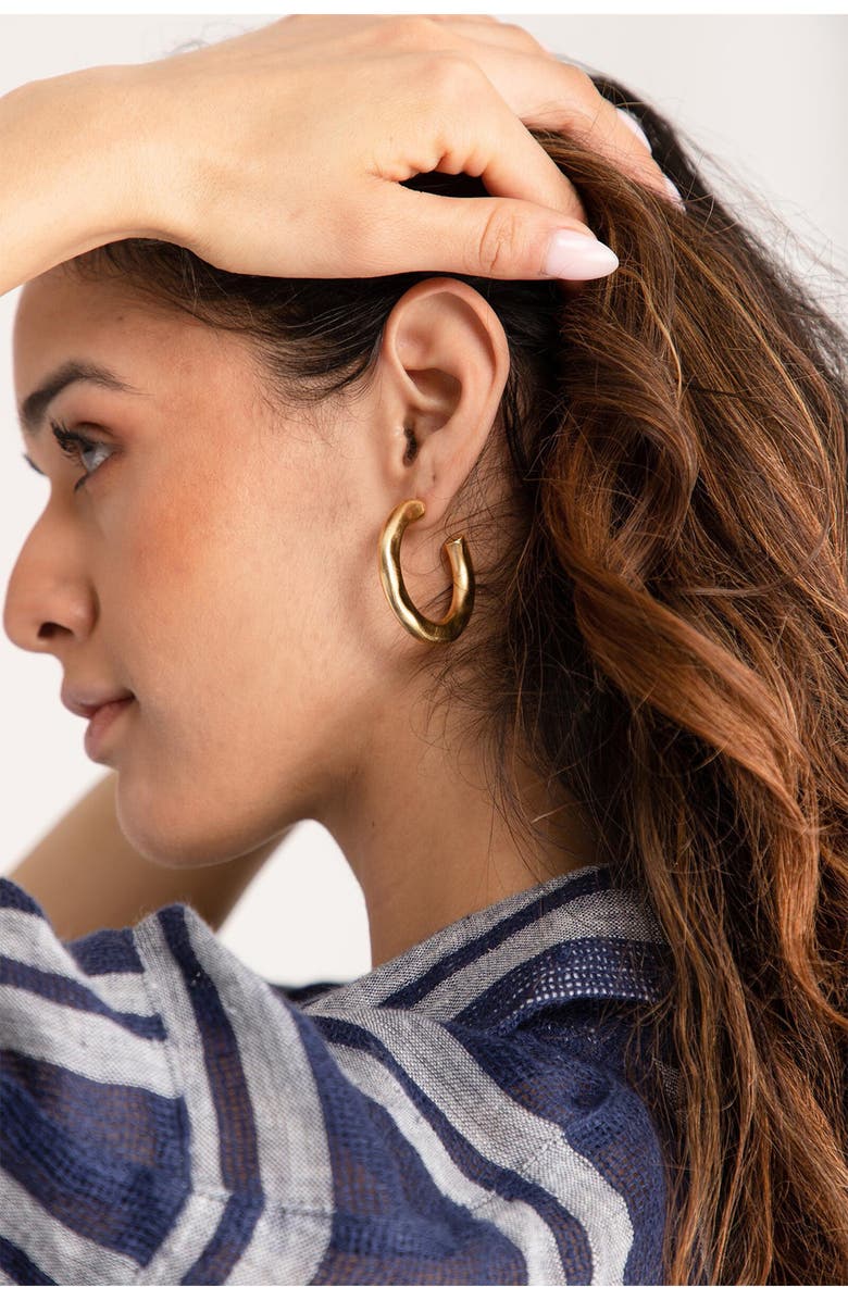 SAACHI 14K Gold Plated Remi Organic Shape Hoop Earrings, Alternate, color, 