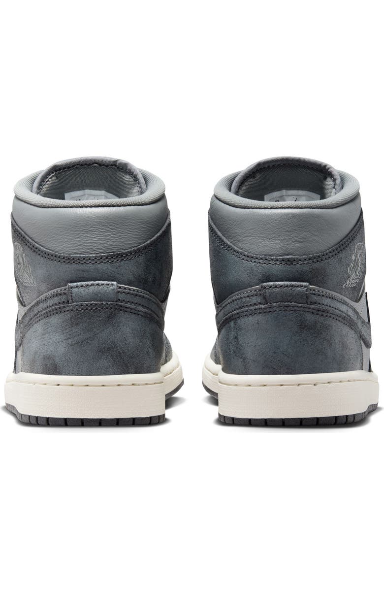 Jordan Air Jordan 1 Mid SE Basketball Sneaker, Alternate, color,