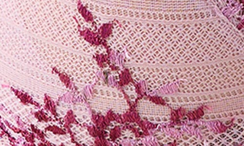 Wacoal Embrace Lace® Underwire Bra In Pink