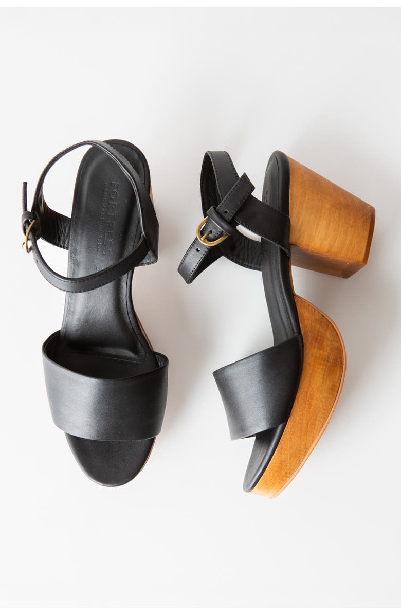 Fortress Hannah Platform Clog Sandal, Alternate, color,