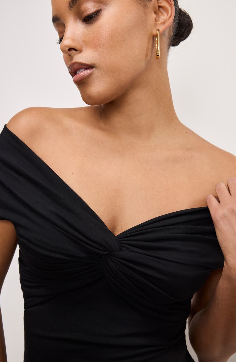 Good American Off the Shoulder Twist Jersey Crop Top, Alternate, color, Black001