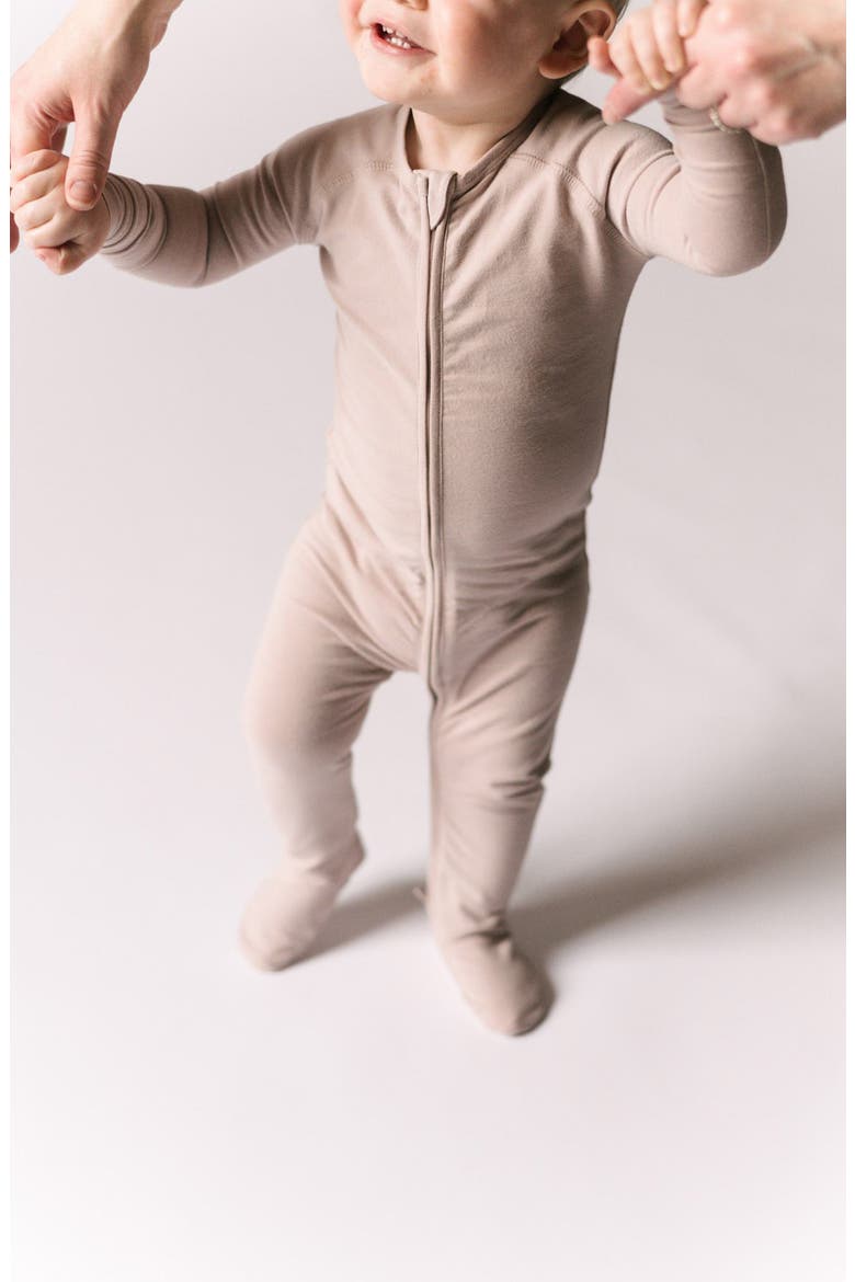 Fitted Organic Cotton One-Piece Footie Pajamas, Alternate, color, PALE PINK