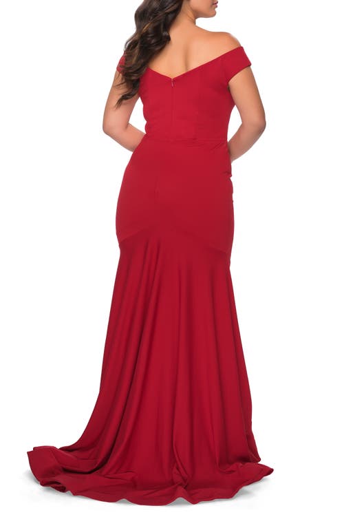 La Femme Off The Shoulder Plus Size Jersey Dress In Red