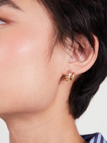 ピアス dazzle crystal double huggie hoopearrings Kate Spade New York dazzle crystal double huggie hoop