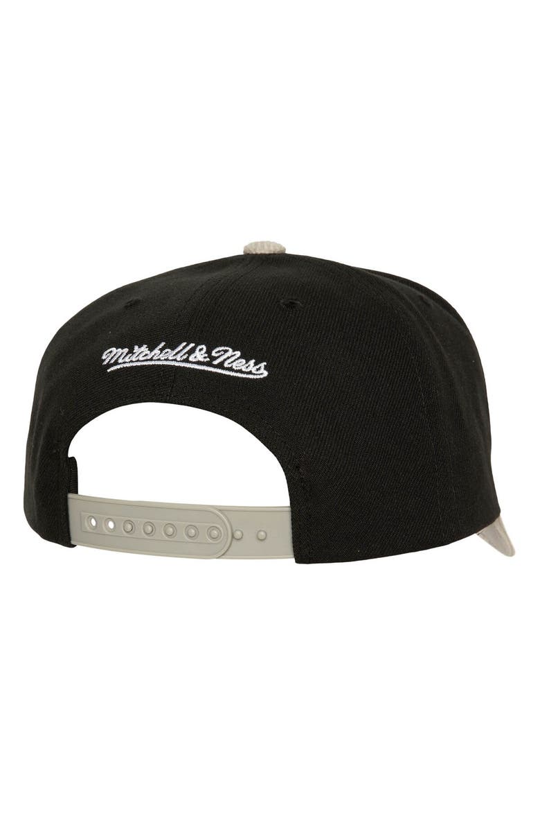 Mitchell & Ness Men's Mitchell & Ness Black/Gray Chicago White Sox Corduroy Pro Snapback Hat, Alternate, color, 