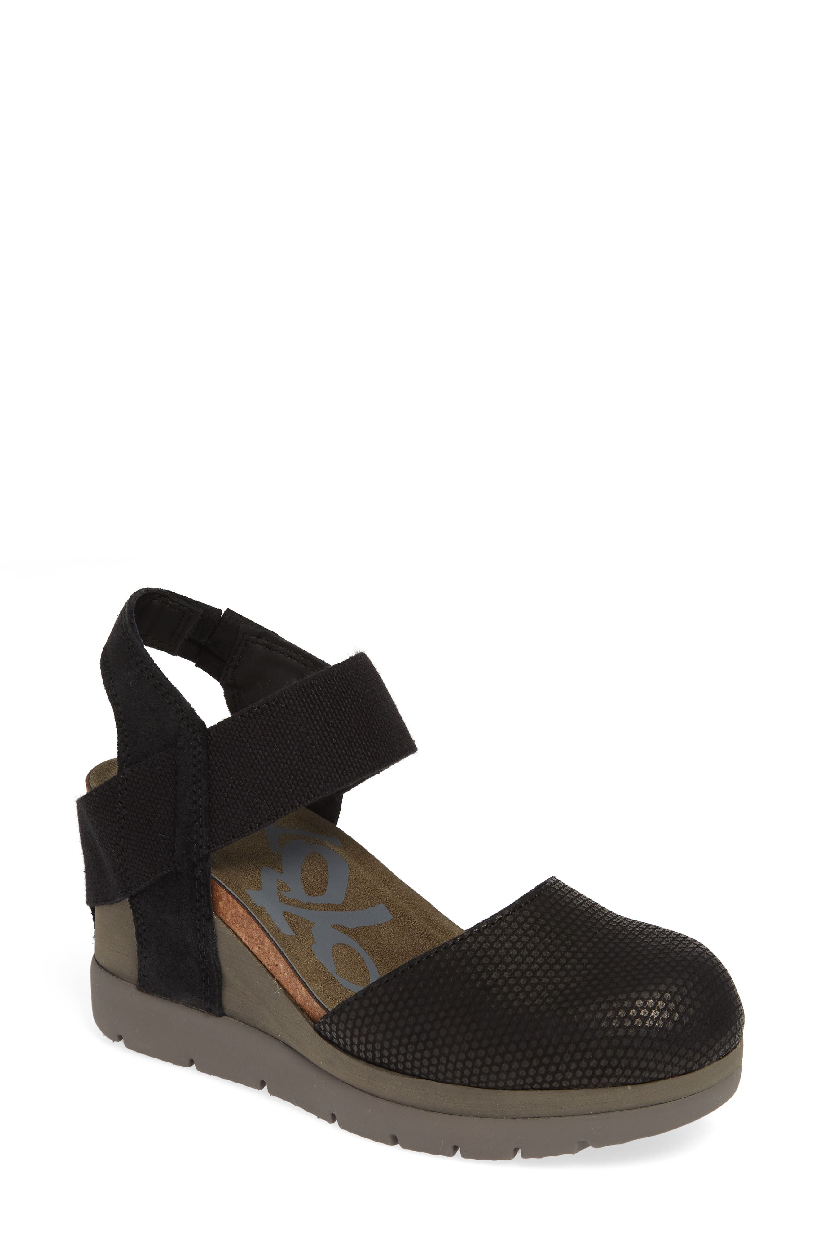 OTBT Carry On Wedge Sandal, Main, color, 