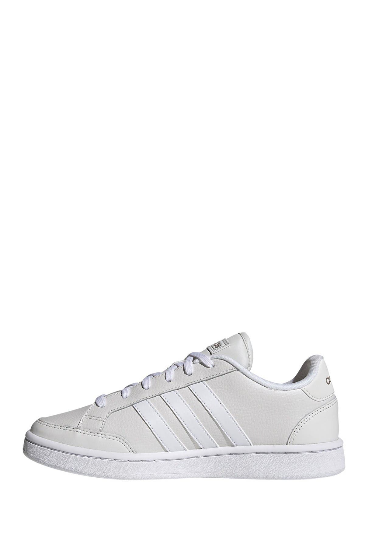 adidas Grand Court SE Sneaker, Alternate, color, 