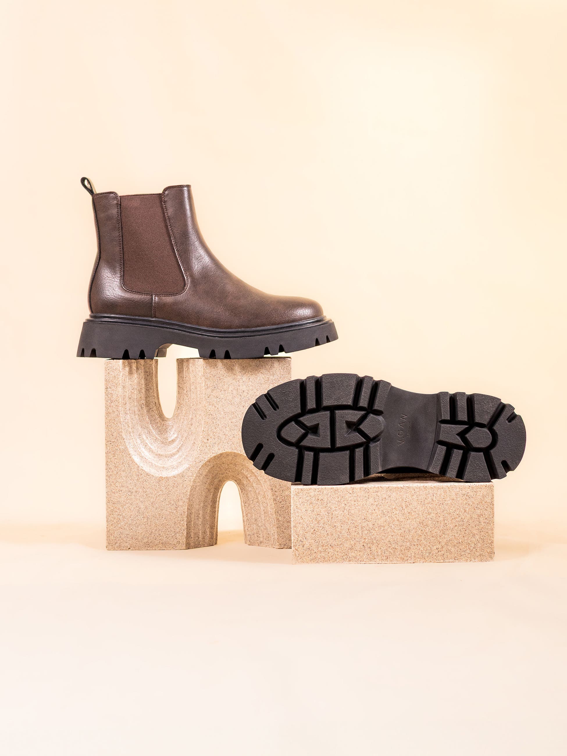 V.GAN LONDON Russ Chelsea Boots, Alternate, color, Brown