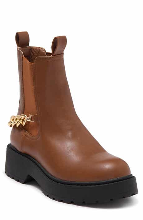 CHASE AND CHLOE ́ Chain Trimmed Chelsea Boot