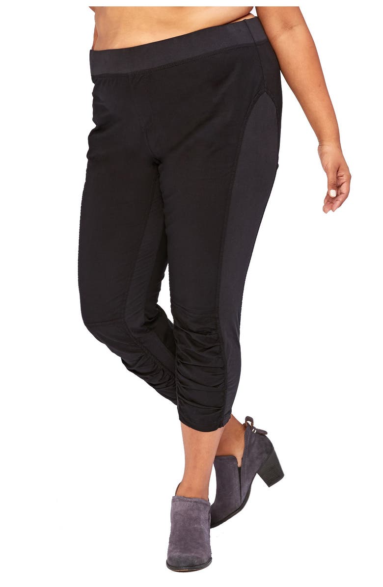 XCVI Wearables Jetter Ruched Crop Leggings, Main, color,