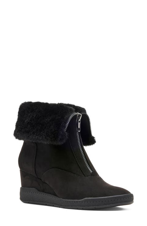 Manor Wedge Bootie