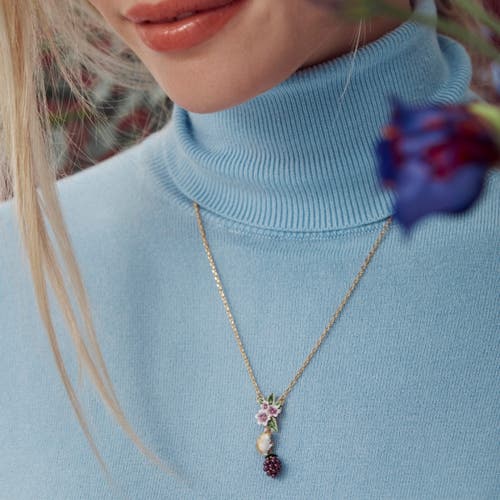 Bill Skinner Studio Blackberry & Mouse Pendant In Gold