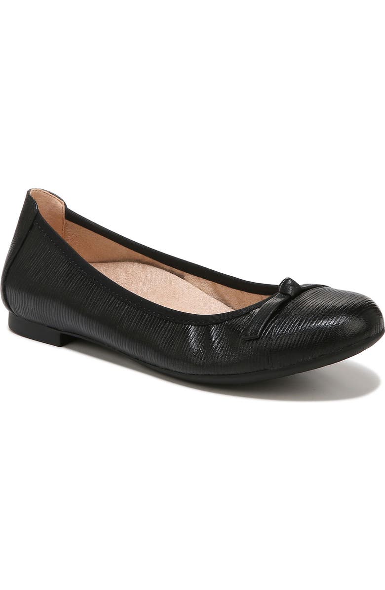 Vionic Amorie Cap Toe Ballet Flat, Main, color,