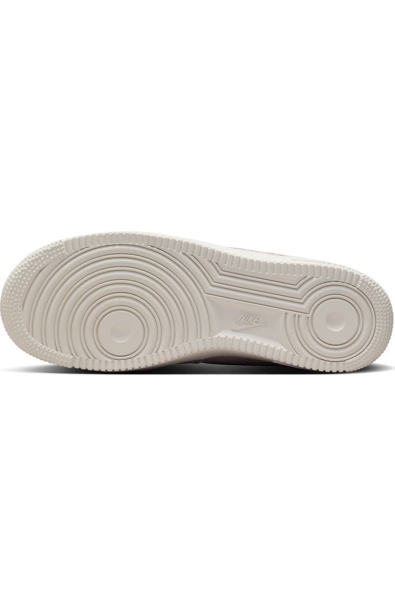 Nike Air Force 1 '07 SE Basketball Sneaker, Alternate, color, Violet/ Light Violet