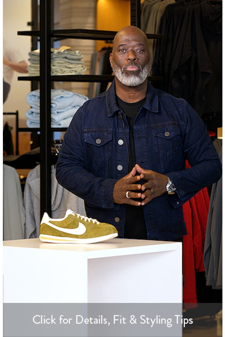 Cortez SE Sneaker video