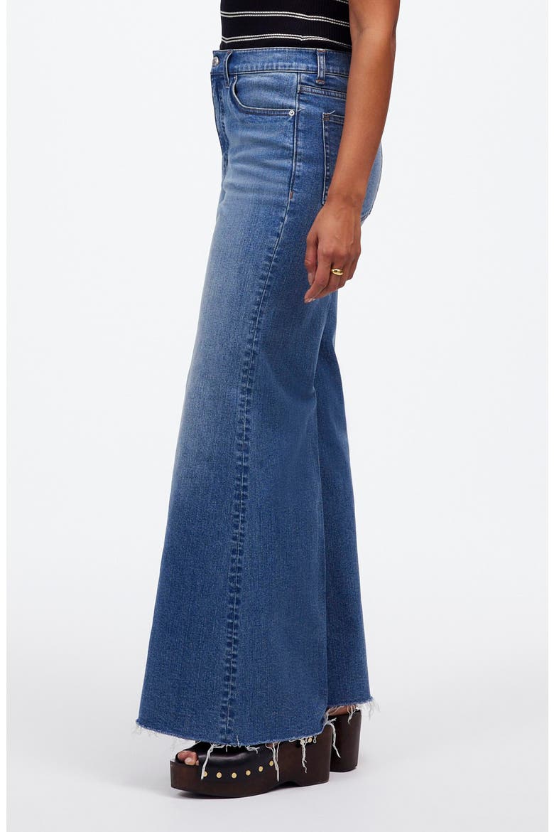 The Curvy Flared Wide Leg Crop Jeans, Alternate, color, ONEIDA WASH