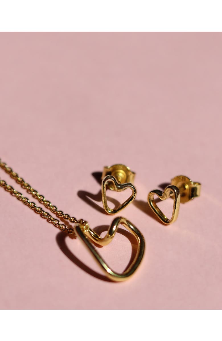 Ottoman Hands Heart Studs, Alternate, color, Gold