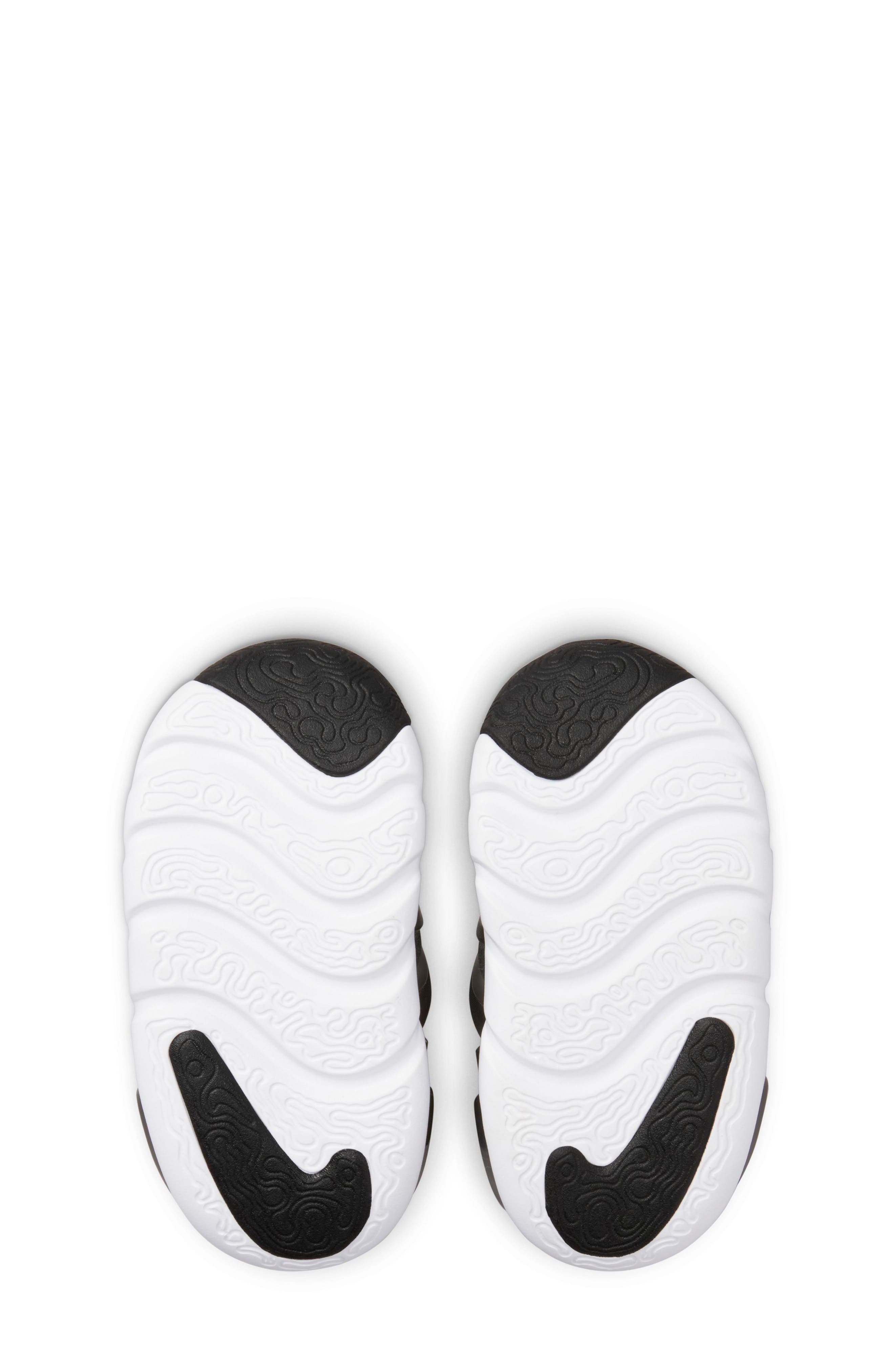 Nike Kids' Dynamo GO Sneaker, Alternate, color, 