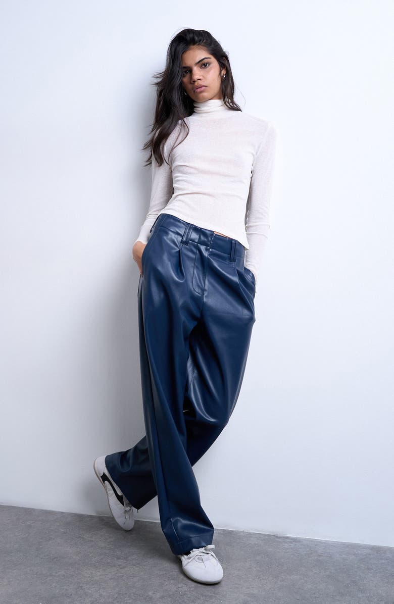 Topshop Pleated Straight Leg Pants, Alternate, color,