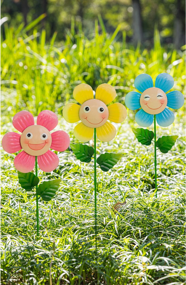 Glitzhome Set of 3 Metal Happy Face Flower Hydrangea Picks Wall Decor, Alternate, color, Blue