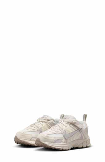 Kids' Vomero 5 Sneaker