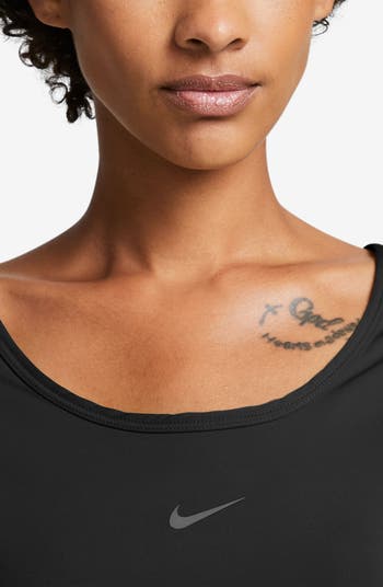 Nike One Classic Dri-FIT Twist Short Sleeve Top | Nordstromrack