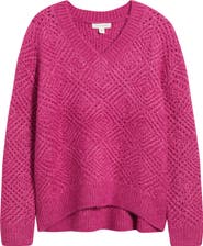 Treasure & Bond Diamond Stitch V-Neck Sweater