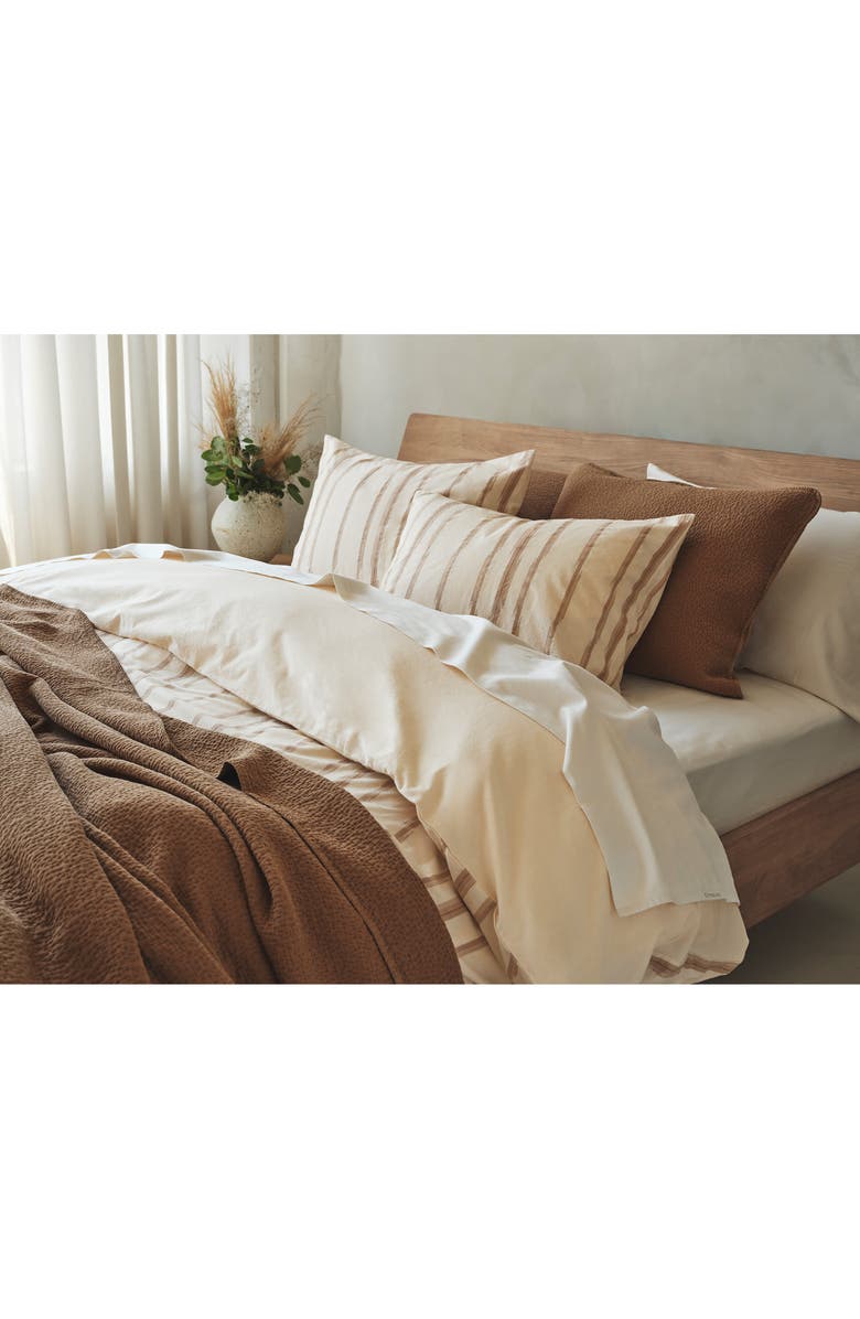 Coyuchi Cascade Organic Cotton Matelassé Blanket, Alternate, color, Chestnut