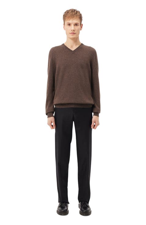 Essential V-Neck Cashmere Sweater