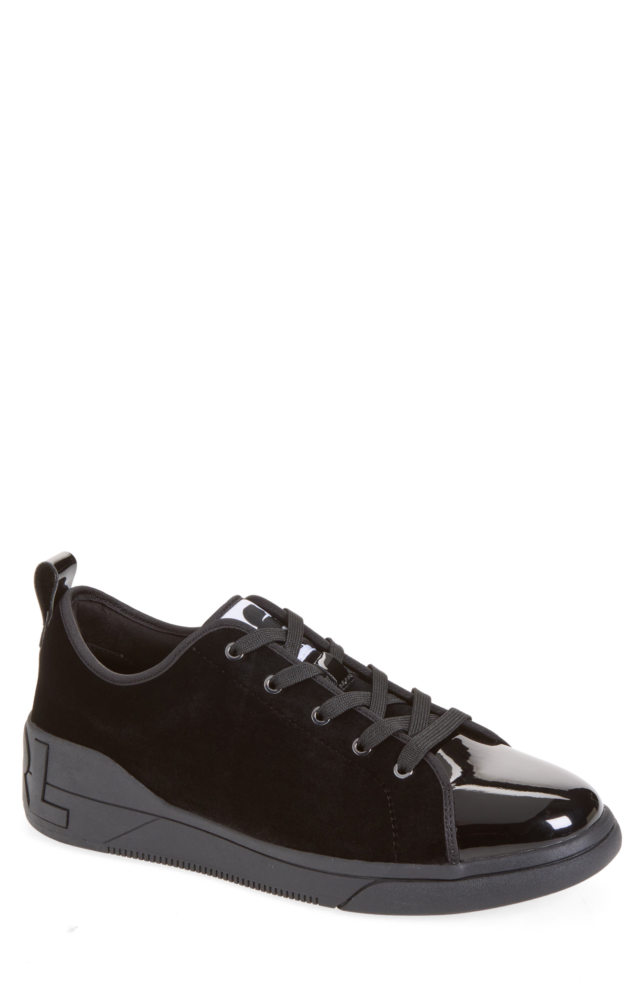 Aimon Court Sneaker