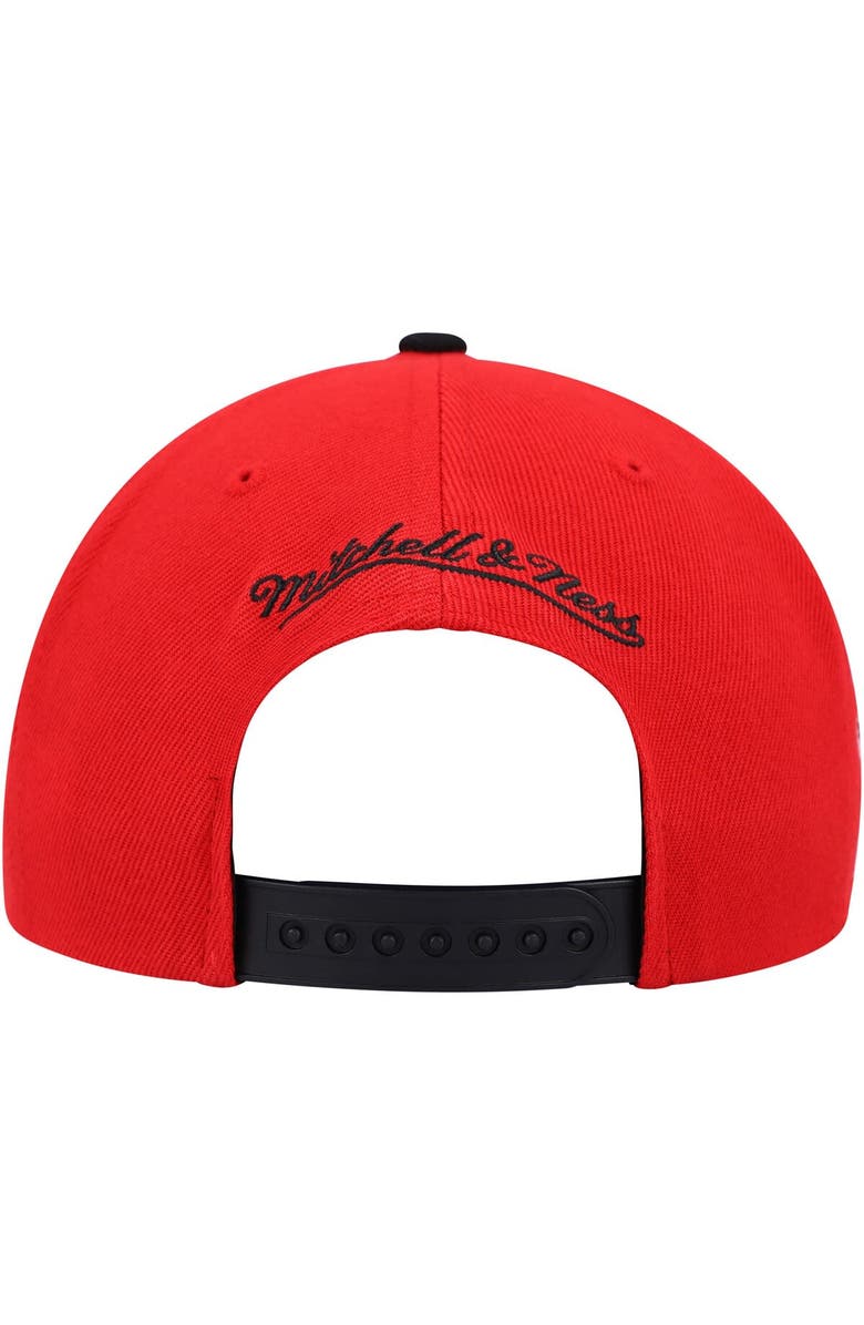 Mitchell & Ness Men's Mitchell & Ness Red/Black Chicago Bulls Side Core 2.0 Snapback Hat, Alternate, color, Red