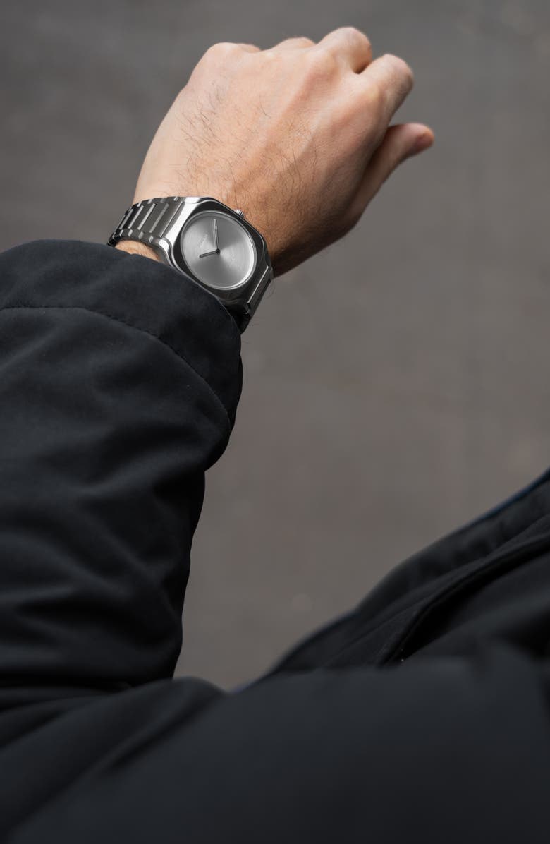 D1 Milano Frame Bracelet Watch, 37mm, Alternate, color, 