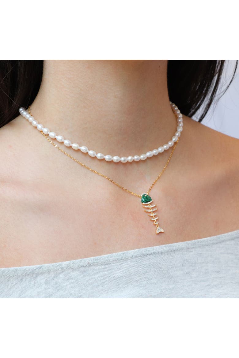 Malachite Fish Necklace, Alternate, color, Malachite