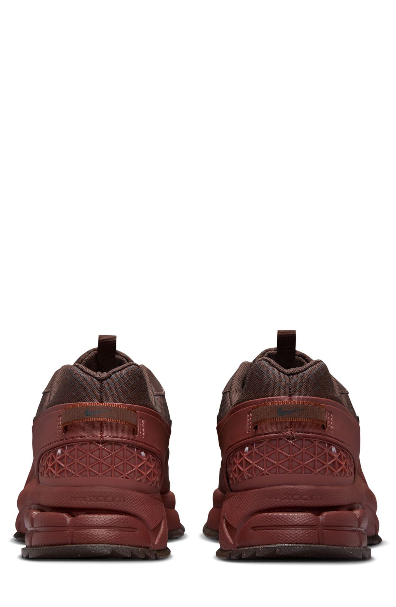 Nike Zoom Vomero Roam Winterized Sneaker, Alternate, color, Baroque Brown/ Fauna Brown