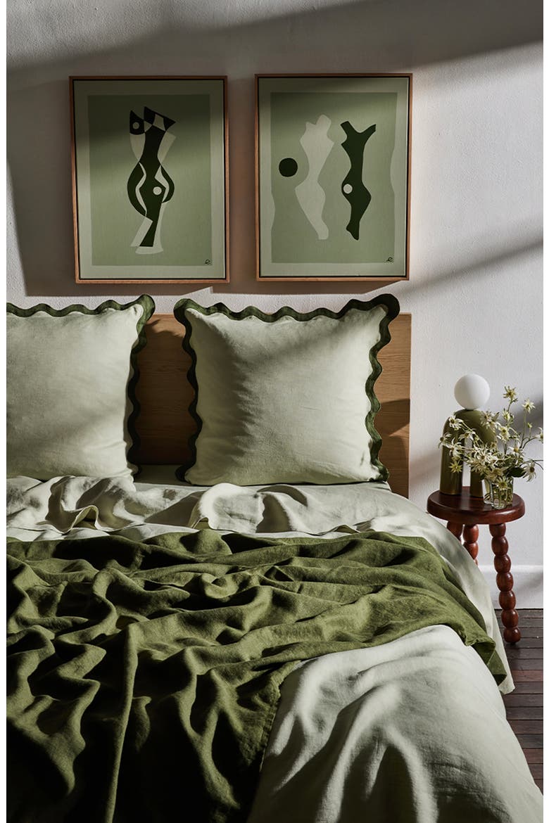 Set of 2 Scalloped Linen Euro Pillowcases, Alternate, color, GREEN TONES