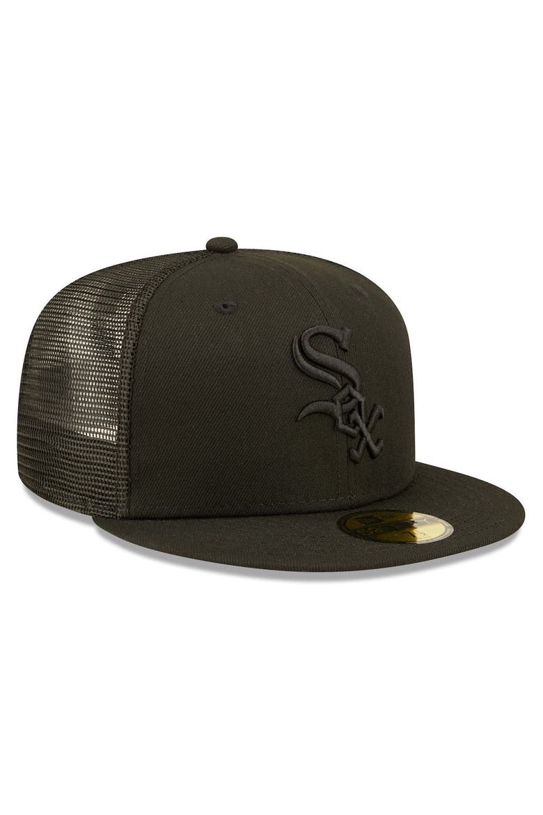 Men's New Era Chicago White Sox Blackout Trucker 59FIFTY Fitted Hat, Alternate, color, Black