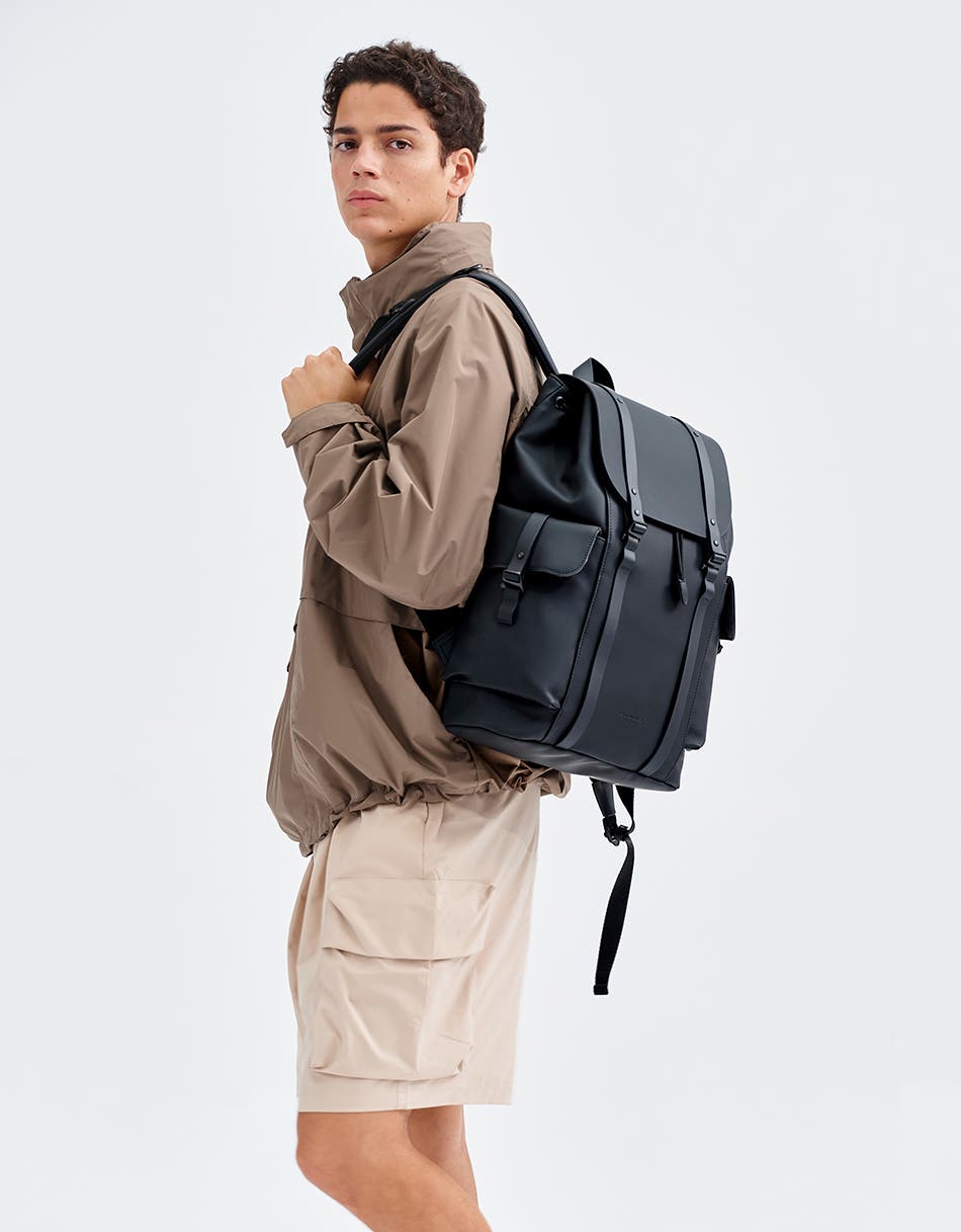Gaston Luga Spläsh Utility Backpack 16" - Black, Alternate, color, Black