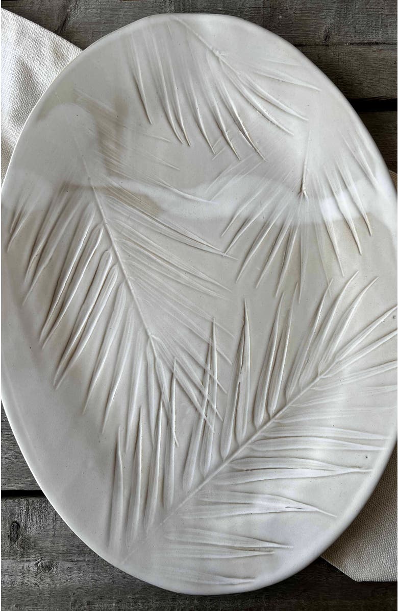 Gina de Santis Ceramics Sandalwood Fern Statement Platter, Alternate, color, Sand