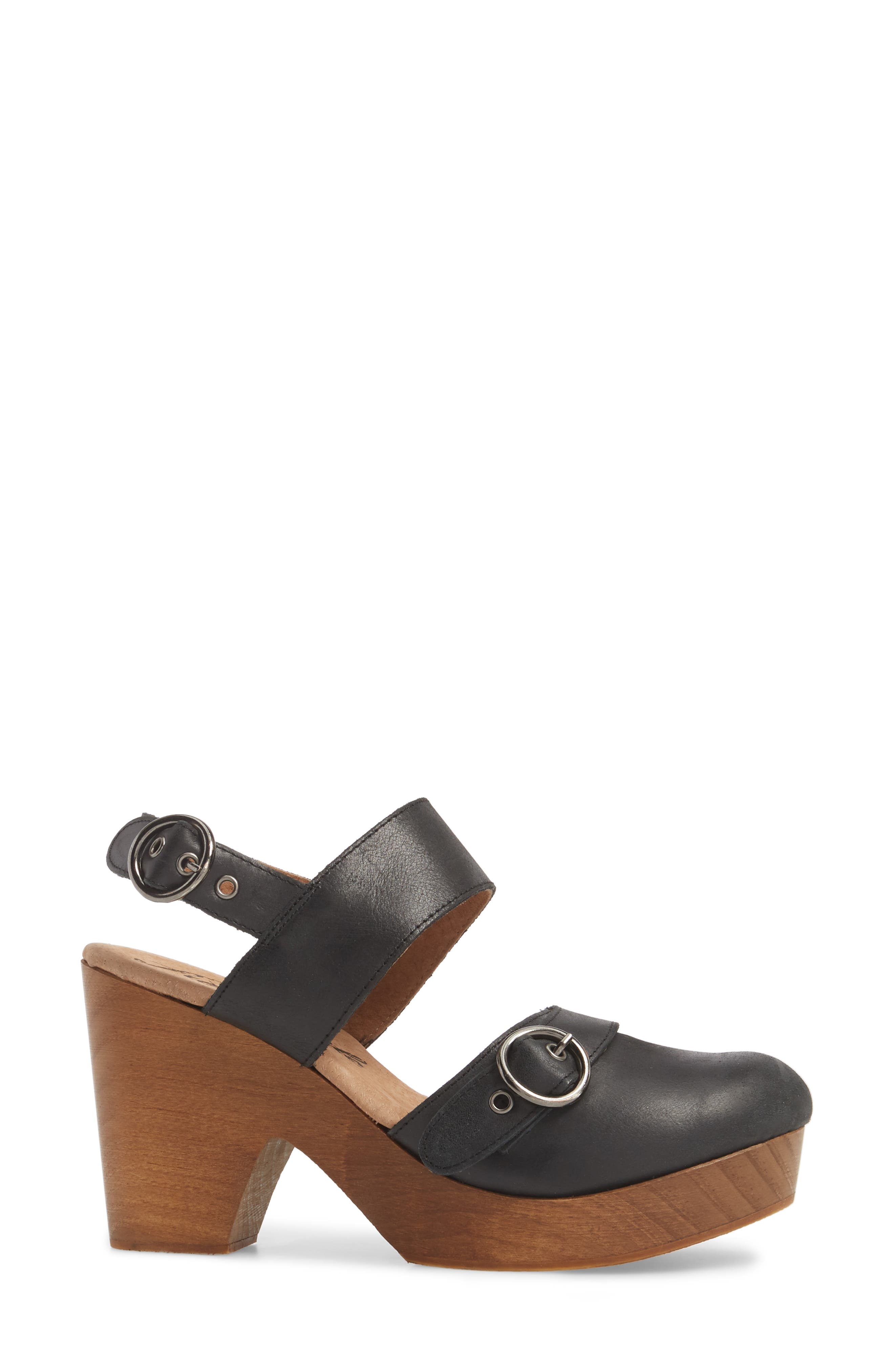 Free People Park Circle Clog Sandal, Alternate, color, 