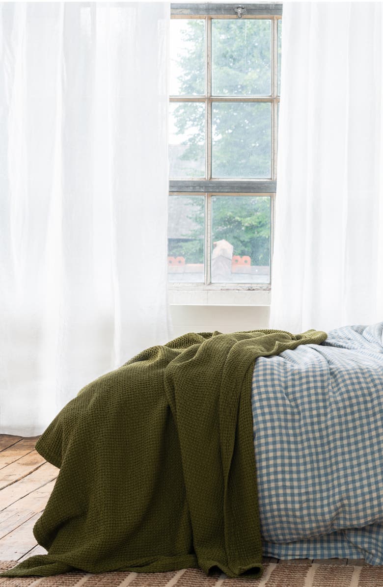 PIGLET IN BED Waffle Cotton Throw Blanket, Alternate, color, 