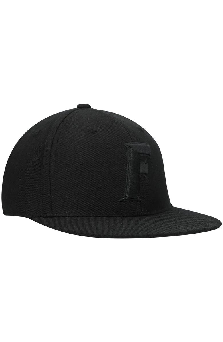 TOP OF THE WORLD Men's Top of the World Florida Gators Black On Black Fitted Hat, Alternate, color, Black