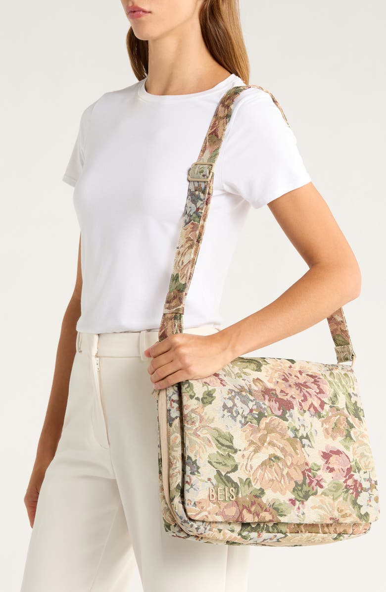 Béis The Expandable Messenger Tote, Main, color,